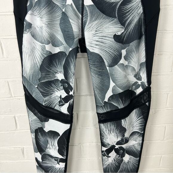 Calia by Carrie Underwood Dark Floral Mesh Athletic Leggings Size M - Picture 4 of 10